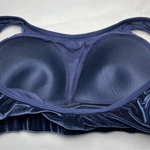 Torrid Lightly Lined Velour Scoop Bralette Size 0 - Picture 12 of 13